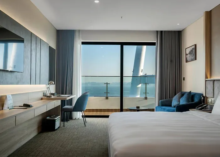 Wyndham Garden Legend Khách sạn 5*
