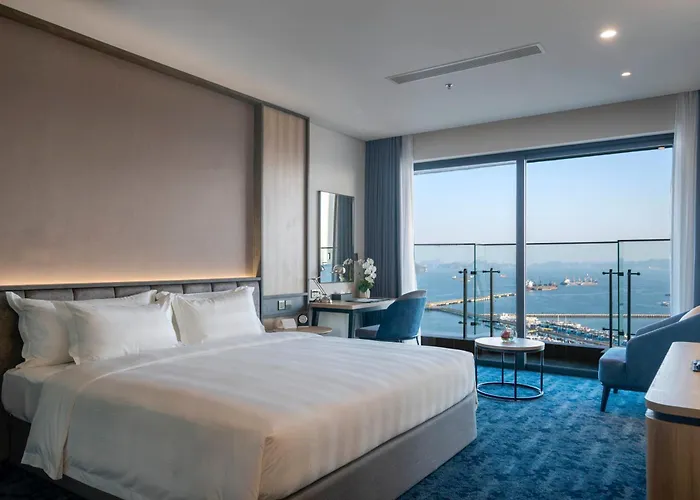 Wyndham Garden Legend Khách sạn