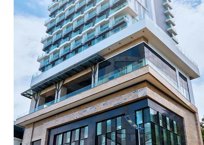 Wyndham Garden Legend Khách sạn 5*