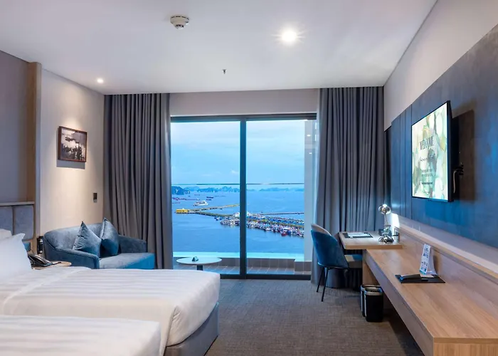 Wyndham Garden Legend Khách sạn Hạ Long