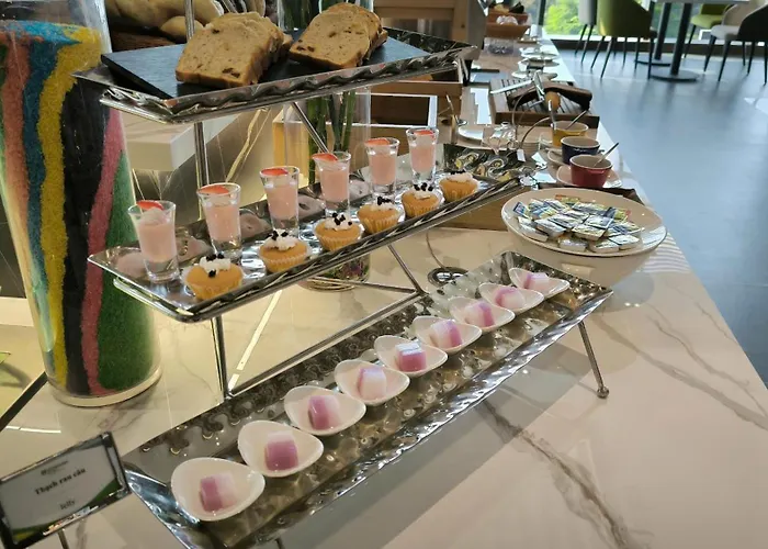 Wyndham Garden Legend Khách sạn 5*