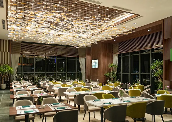 Wyndham Garden Legend Khách sạn 5*