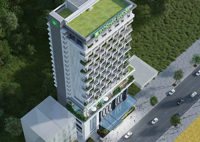 Khách sạn Wyndham Garden Legend