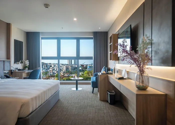 Wyndham Garden Legend Khách sạn 5*