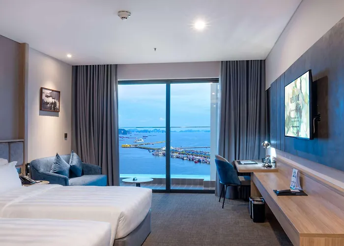 Khách sạn Wyndham Garden Legend Hạ Long